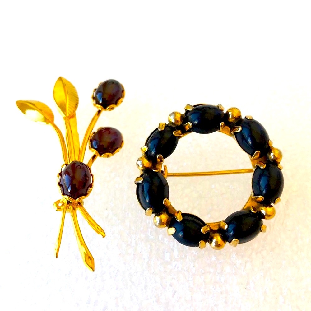 2 vintage pins genuine? Stones
